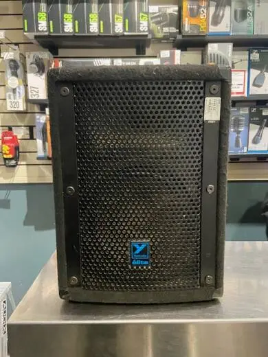 Yorkville Sound - E10P